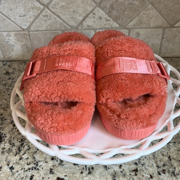 UGG FLUFFITA Slides Pink Blossom Women's Sherling Size 8 Platform - Picture 5 of 14